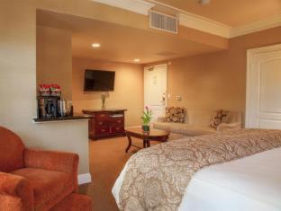 Western Sunset Plaza Hotel 4*